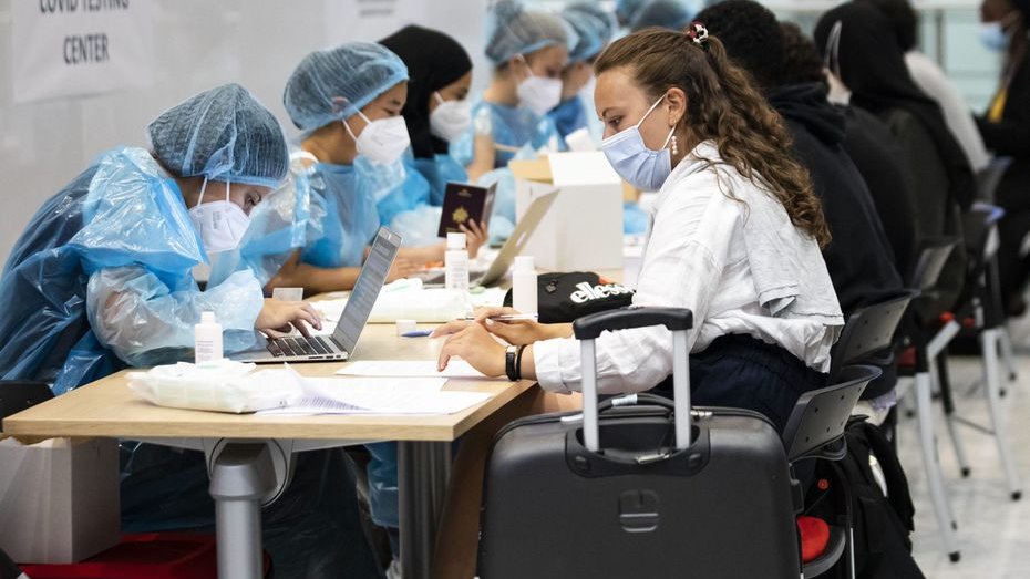 Comment se déroule le contrôle sanitaire aux aéroports de France