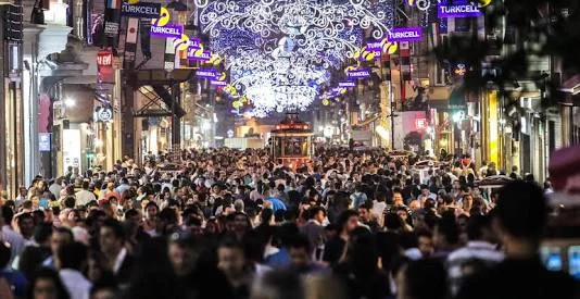 Turquie : dix ans de prison requis contre un taxi ayant roulé un touriste