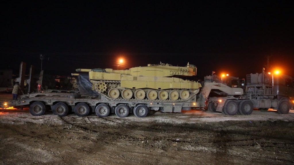 Les forces turques envoient des renforts à Idlib en Syrie