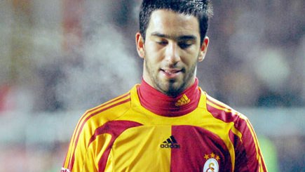 Le footballeur Turc Arda Turan infecté par la Grippe A H1N1