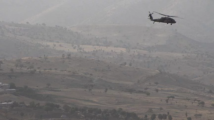 Opérations aériennes turques dans le nord de l'Irak contre des dépôts de munitions du PKK