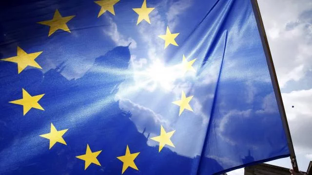 l'UE juge insuffisante la levée de l'état d'urgence en Turquie