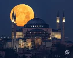 À Istanbul, Sainte-Sophie entre en travaux pour se protéger des séismes