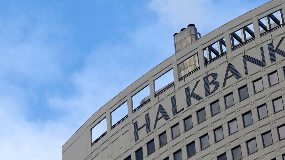 La Turquie Halkbank plaide non coupable d'énormes violations des sanctions
