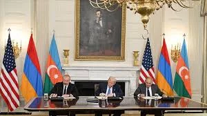 Sommet tripartite Trump-Pachinian-Aliev ! L'Arménie et l'Azerbaïdjan signent un accord de paix