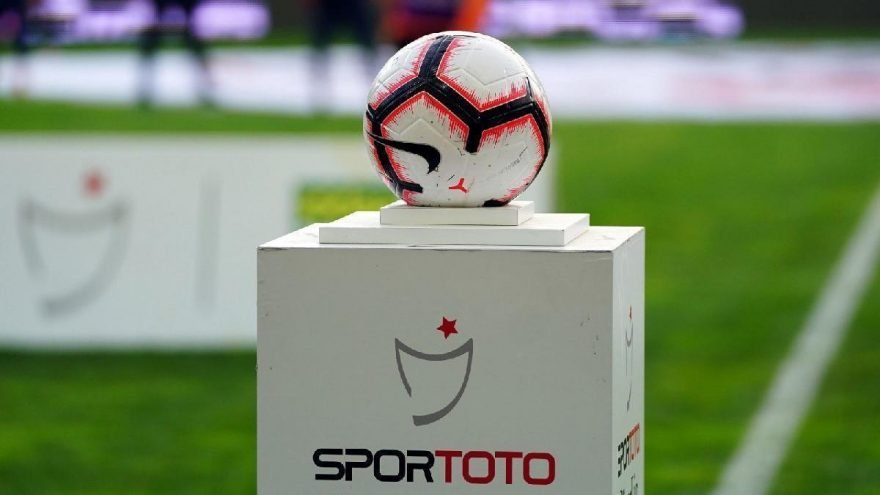 Les clubs de football turcs pourraient perdre 1 milliard de lires du COVID-19