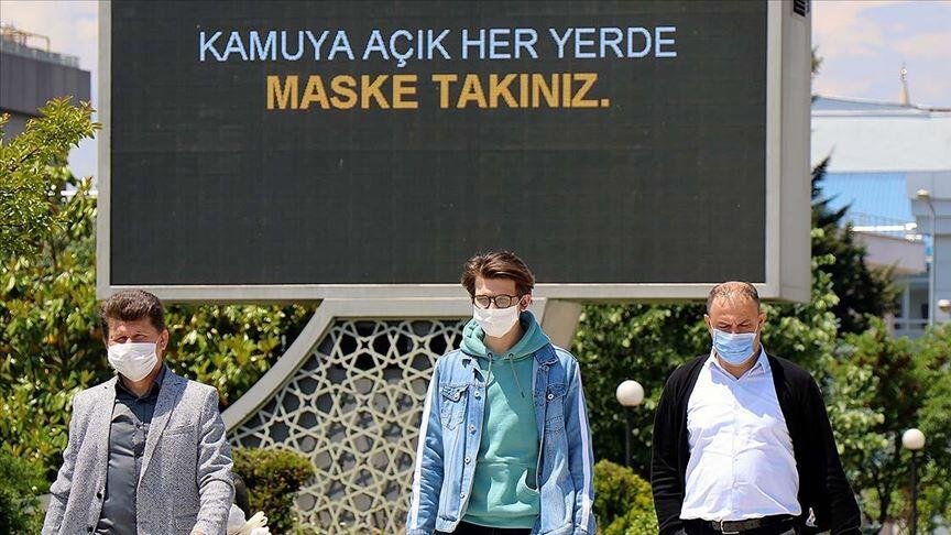 La Turquie rend obligatoire le port du masque dans trois grandes villes