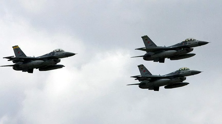 Raids aériens de l'Armée turque contre le PKK dans le nord de l'Irak