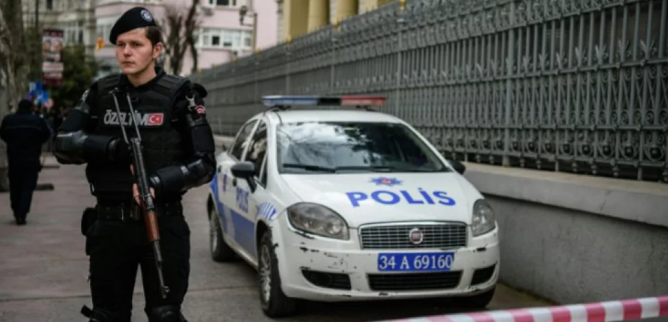 Un attentat suicide à Istanbul en Turquie fait 5 morts