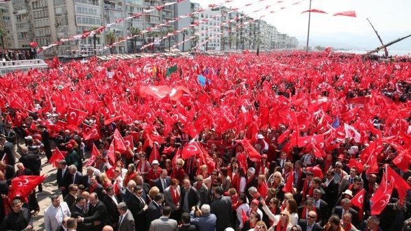 Turquie : plus de 100 000 personnes dans la rue pour dénoncer le terrorisme du PKK
