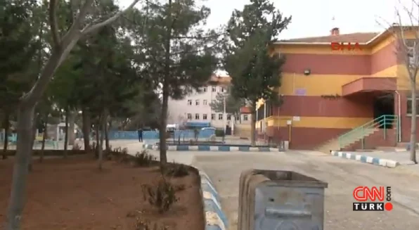 Turquie : un collège turc à la frontière syrienne touché par des obus