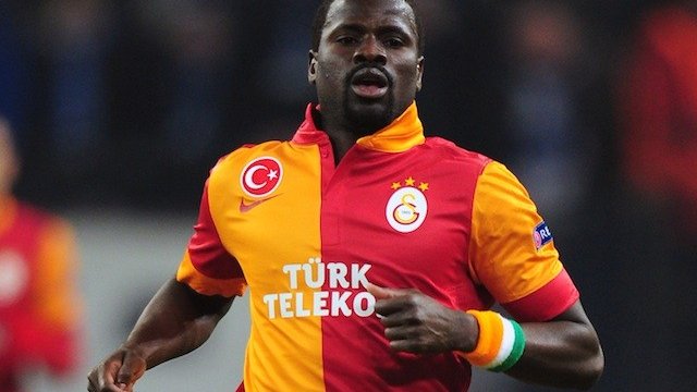Ruiné par son divorce, Emmanuel Eboué pourrait trouver du travail à Galatasaray