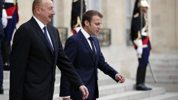 La France se rapproche de l'Azerbaïdjan pour faire face aux conséquences de l'invasion russe 