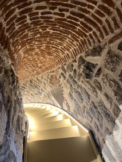 L'escalier de la tour de Galata à Istanbul
