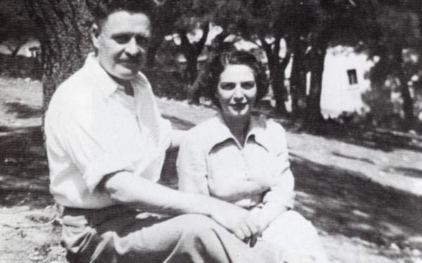 Nâzim Hikmet et sa femme Munevver Andac
