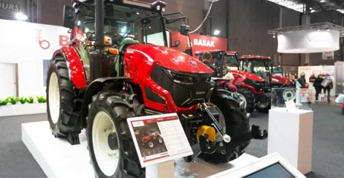 Le tracteur turc Basak 5120