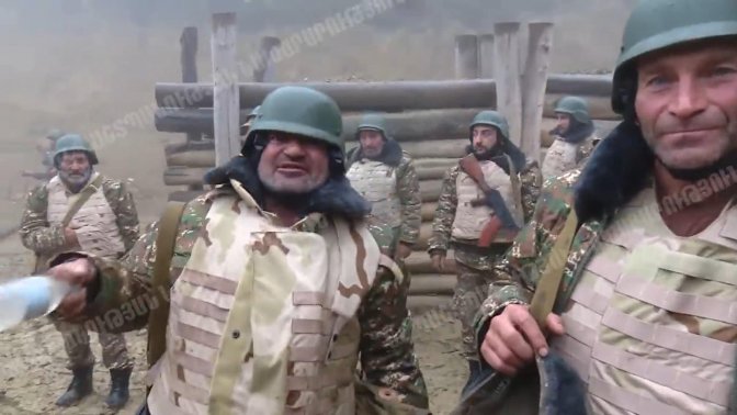 L'armée arménienne au front du Haut Karabagh