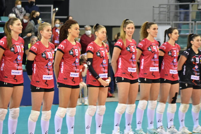 L'équipe féminine de volley-ball de ASPTT Mulhouse