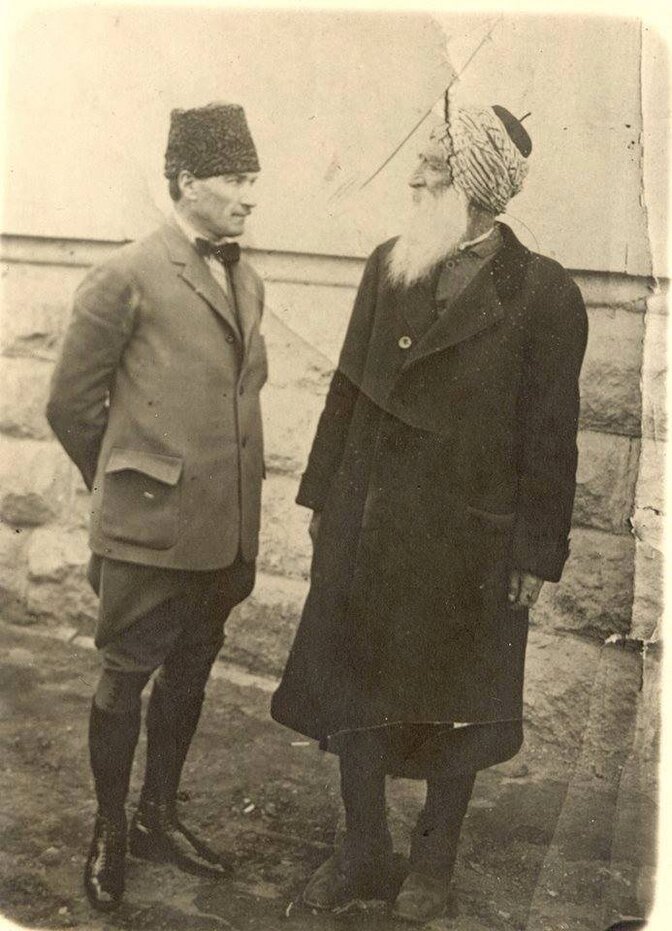 Atatürk et Diyap Ağa à Ankara (22 Mart 1921)