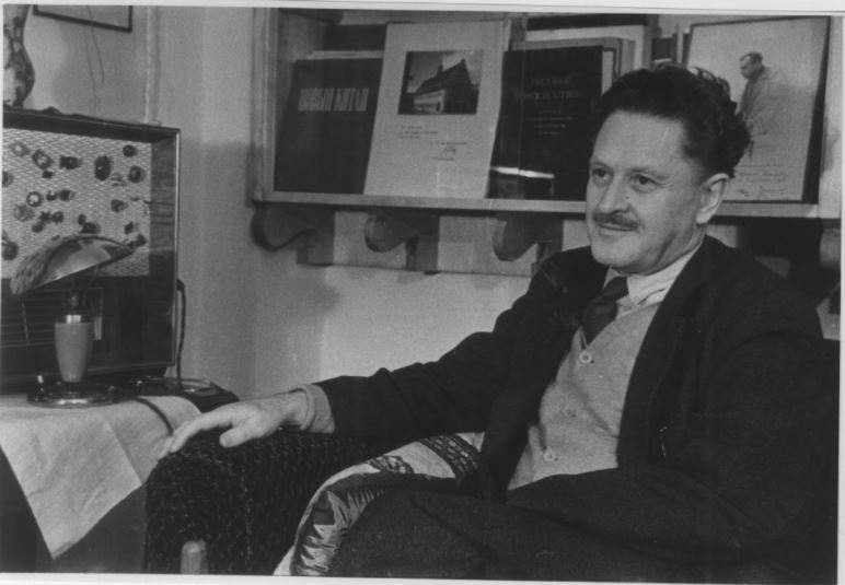 Retour en Turquie de Nazim Hikmet et fuite vers les Soviétiques