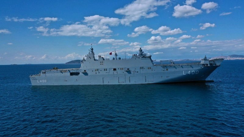 Le TCG Anadolu