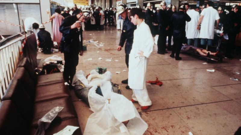 Le 15 juillet 1983, l'aéroport d'Orly est la cible d'un attentat à la bombe par l'ASALA qui cause huit morts et entre 56 et 63 blessés.