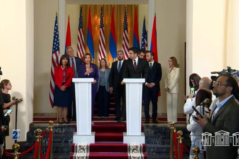 Nancy Pelosi, qui a effectué une visite en Arménie