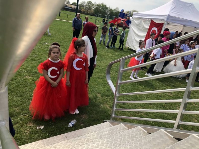 l'Amicale franco-turque de Flers a organisé la Fête de la souveraineté nationale et des enfants