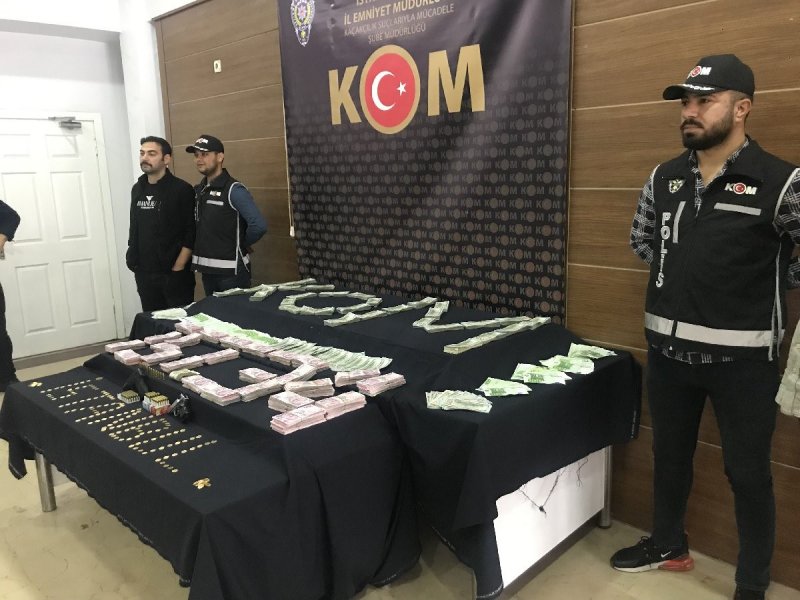 Opération contre le trafic de devises de FETÖ