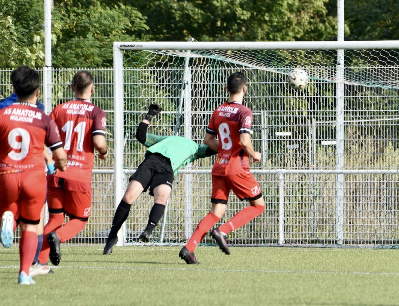 un match de foot au stade de la Doller donc l'équipe locale FC ANATOLIE MULHOUSE